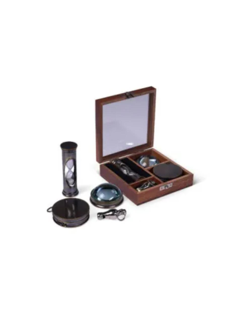 The Wallace Gift Box*